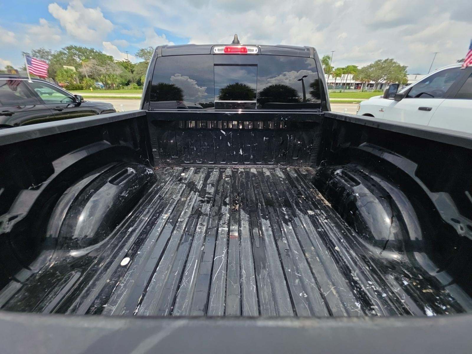 Ram 1500 Lone Star Crew Cab Short Bed 2022 | Grand Car Ram 1500 Lone Star Crew Cab Short Bed 2022 - доставка авто из США