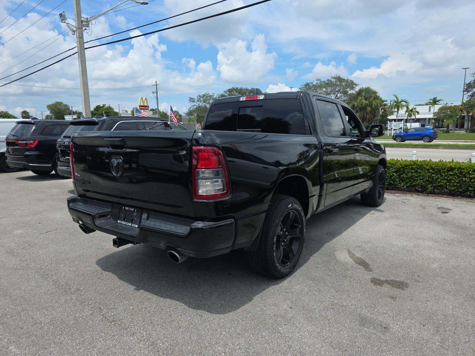 Ram 1500 Lone Star Crew Cab Short Bed 2022 | Grand Car Ram 1500 Lone Star Crew Cab Short Bed 2022 - доставка авто из США
