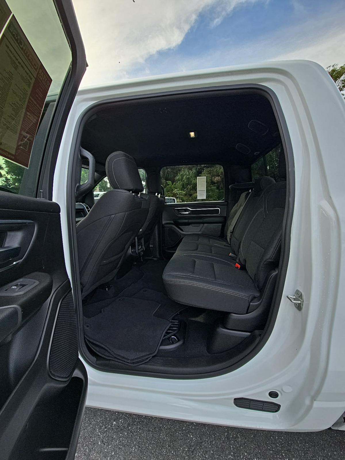 Ram 1500 Big Horn Crew Cab Short Bed 2025 | Grand Car Ram 1500 Big Horn Crew Cab Short Bed 2025 - доставка авто из США