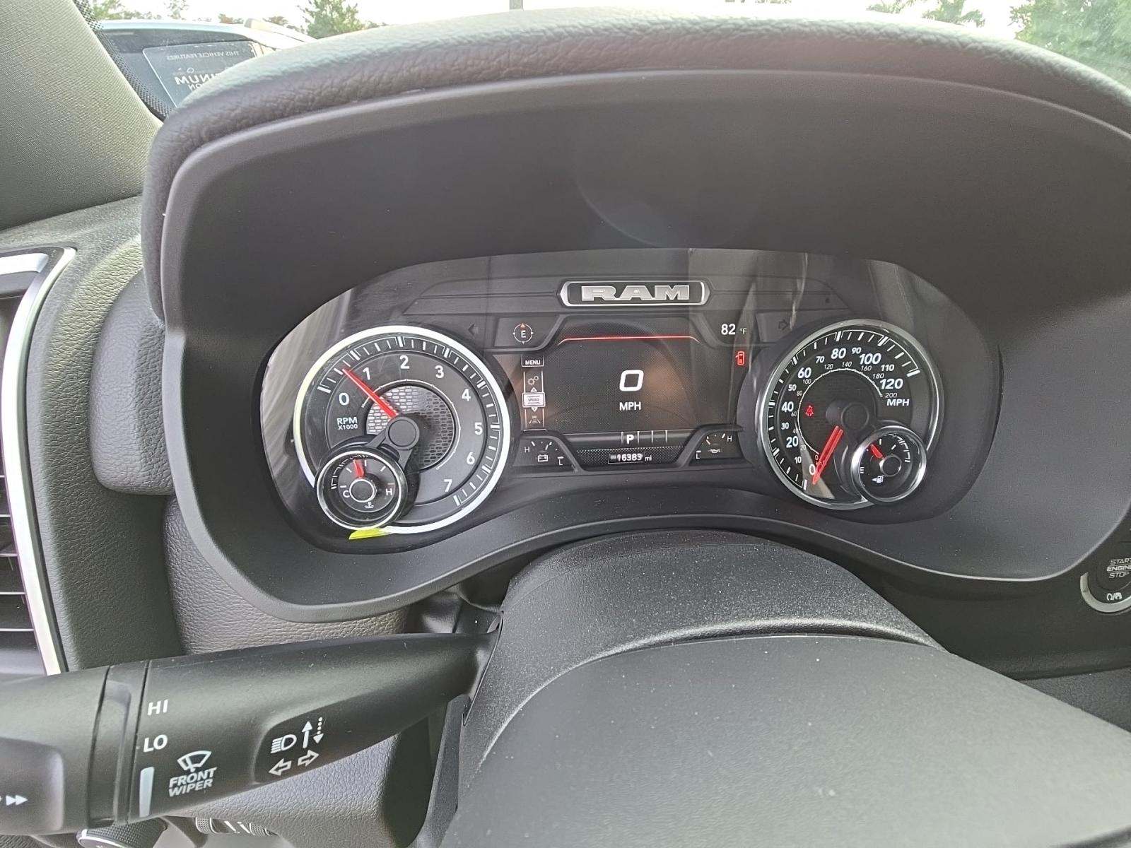 Ram 1500 Big Horn Crew Cab Short Bed 2025 | Grand Car Ram 1500 Big Horn Crew Cab Short Bed 2025 - доставка авто из США