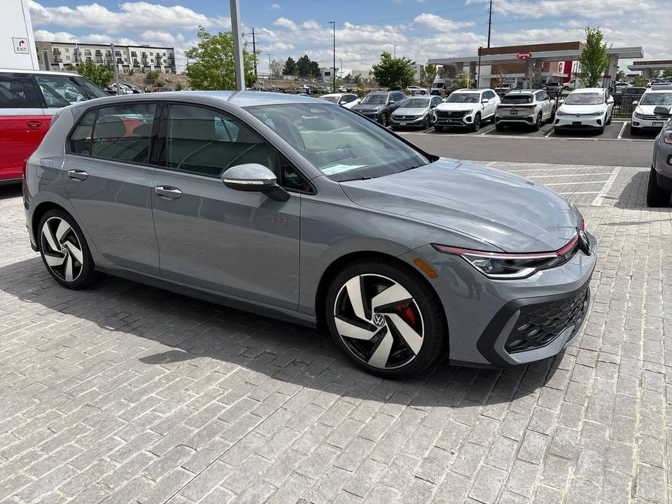 Volkswagen Golf GTI S 2026 - доставка авто из США