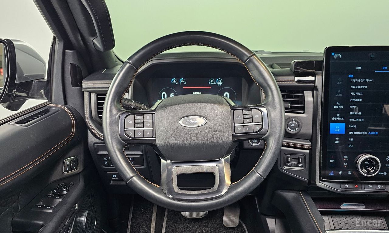 Ford Expedition Platinum 2022 | Grand Car Ford Expedition Platinum 2022 - доставка авто из США