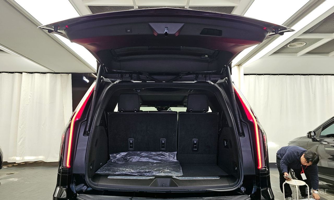 Cadillac Escalade 5th Generation Sport Platinum 2023 | Grand Car Cadillac Escalade 5th Generation Sport Platinum 2023 - доставка авто из США