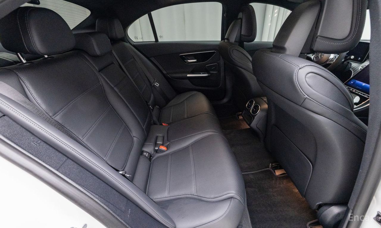 Mercedes-Benz C300 4MATIC Avantgarde 2024 | Grand Car Mercedes-Benz C300 4MATIC Avantgarde 2024 - доставка авто из США