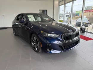 BMW 5 Series 550e xDrive 2026 - доставка авто из США