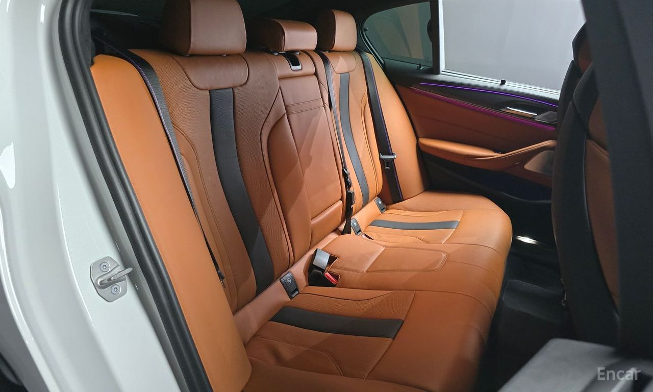 BMW M5 Competition 2023 | Grand Car BMW M5 Competition 2023 - доставка авто из США