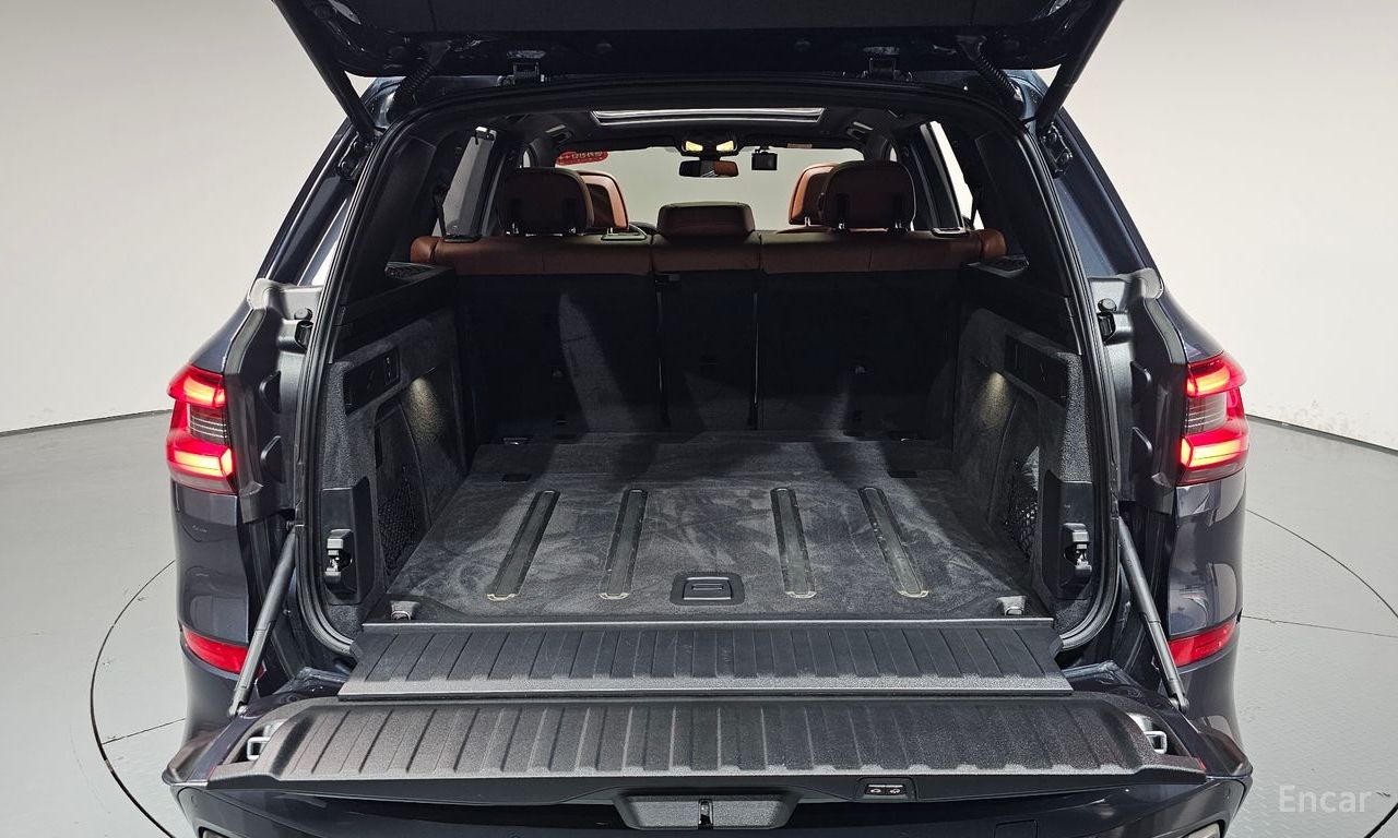 BMW X5 (G05) M50i 2022 | Grand Car BMW X5 (G05) M50i 2022 - доставка авто из США