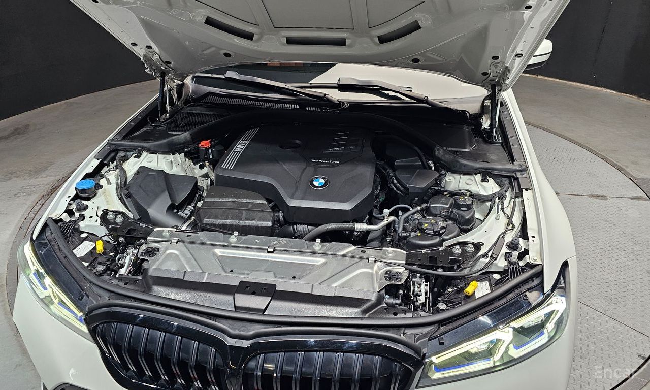BMW 3 Series 320i M Sport 2023 | Grand Car BMW 3 Series 320i M Sport 2023 - доставка авто из США