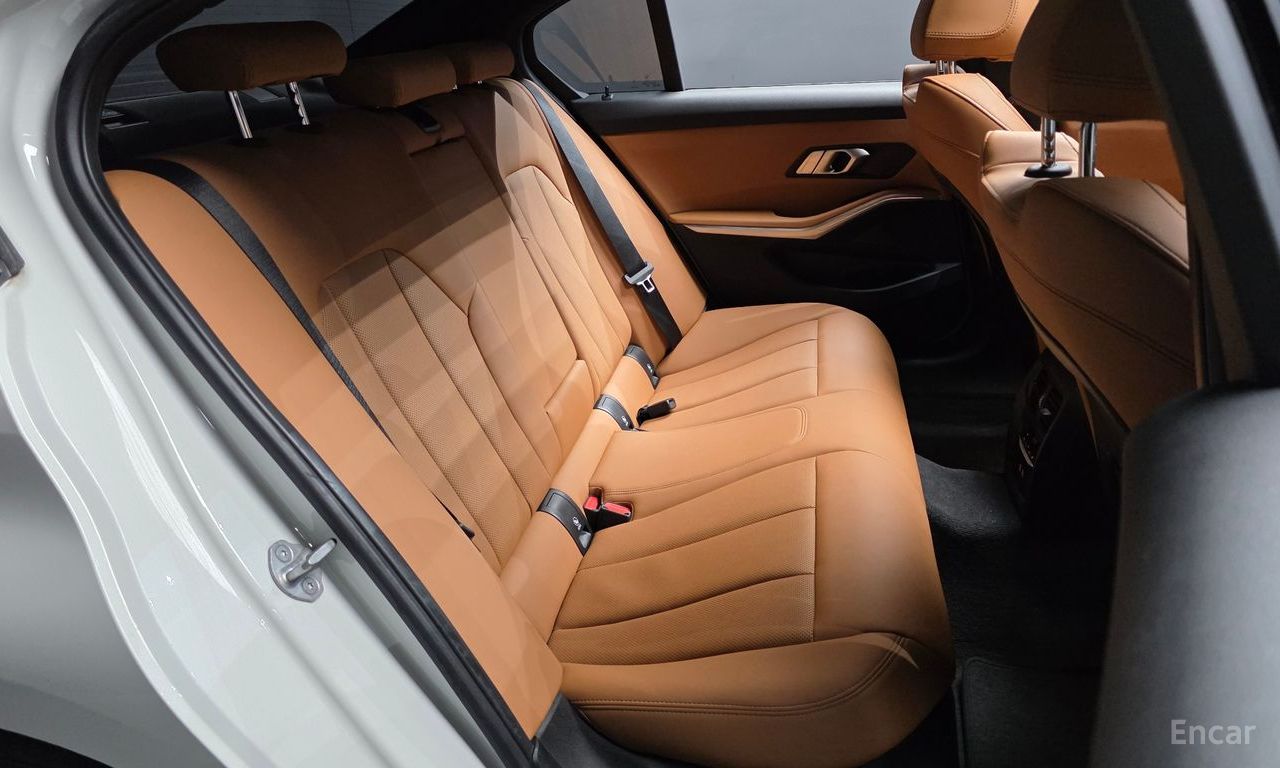 BMW 3 Series 320i M Sport 2023 | Grand Car BMW 3 Series 320i M Sport 2023 - доставка авто из США