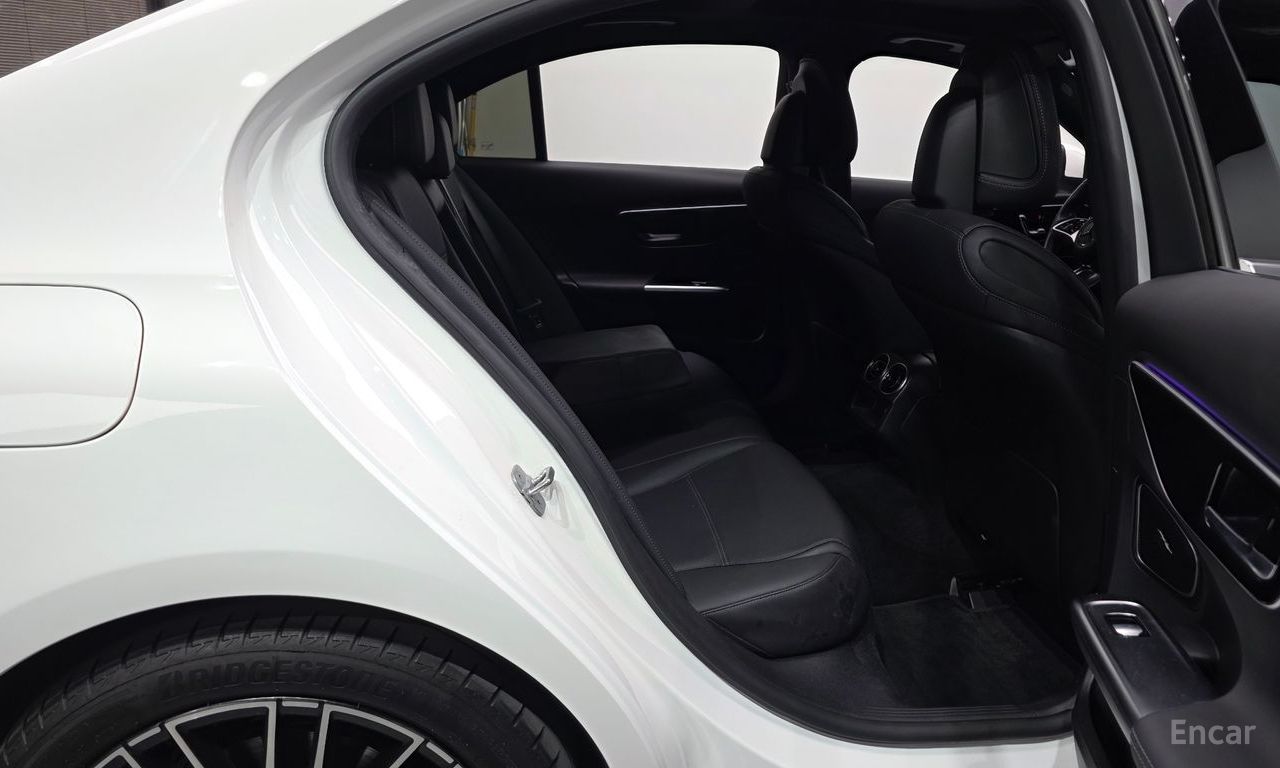 Mercedes-Benz C-Class 4MATIC Avantgarde 2024 | Grand Car Mercedes-Benz C-Class 4MATIC Avantgarde 2024 - доставка авто из США