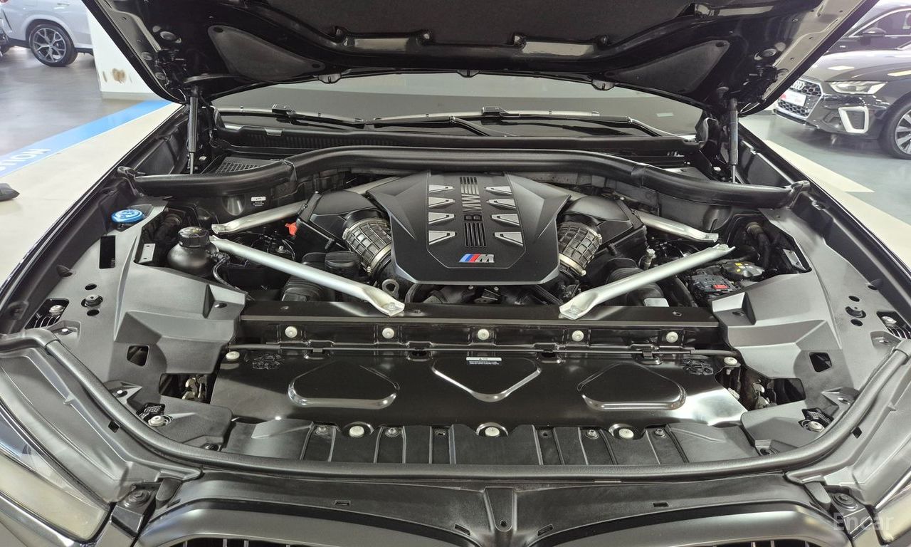 BMW X6 M60i 2025 | Grand Car BMW X6 M60i 2025 - доставка авто из США