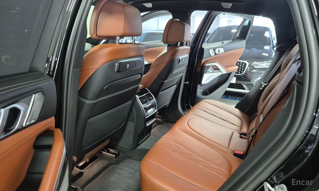 BMW X6 M60i 2025 | Grand Car BMW X6 M60i 2025 - доставка авто из США