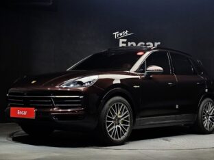 Porsche Cayenne E-Hybrid Platinum Edition 2023 - доставка авто из США
